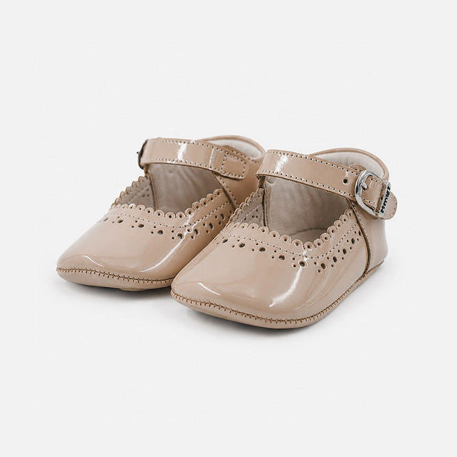 ZAPATO BADANA ÑA CHAROL BEIGE - H-685