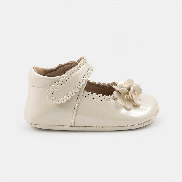 ZAPATO BADANA ÑA CHAROL PERLA - H-671