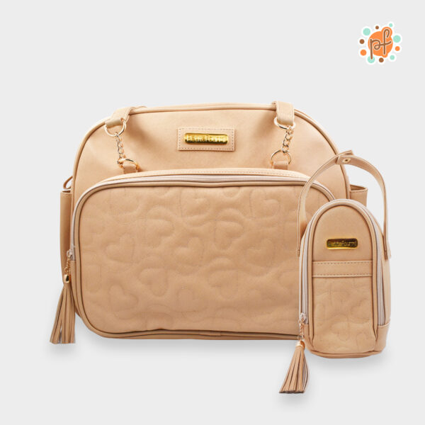 Bolso Pañalera c/ Portabiberón Cadenita Corazones Beige